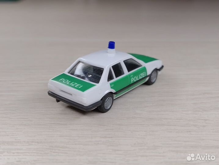 A26.4) Opel Ascona C (1981-1988) Polizei