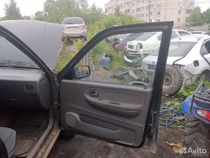 Дверь передняя Kia Sportage