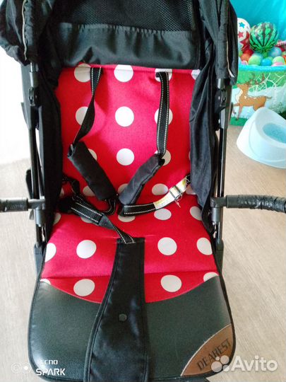 Прогулочная коляска