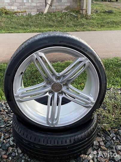 Pirelli P Zero 255/35 R20