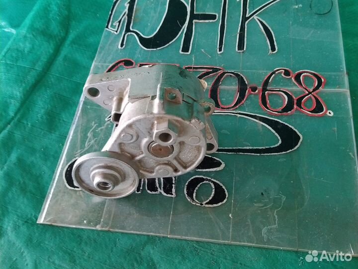 Натяжитель ремня генератора bmw