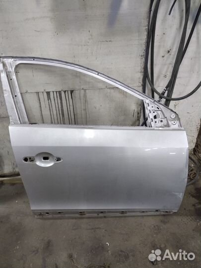 Дверь передняя правая Renault Fluence