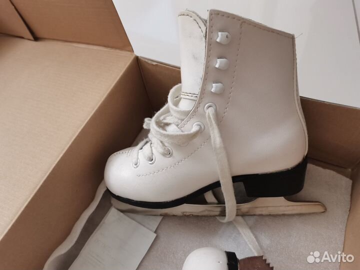 Коньки фигурные