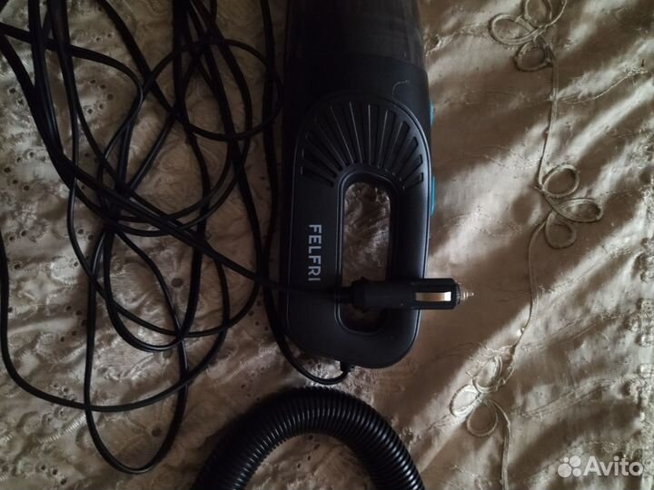 Пылесос автомобильный