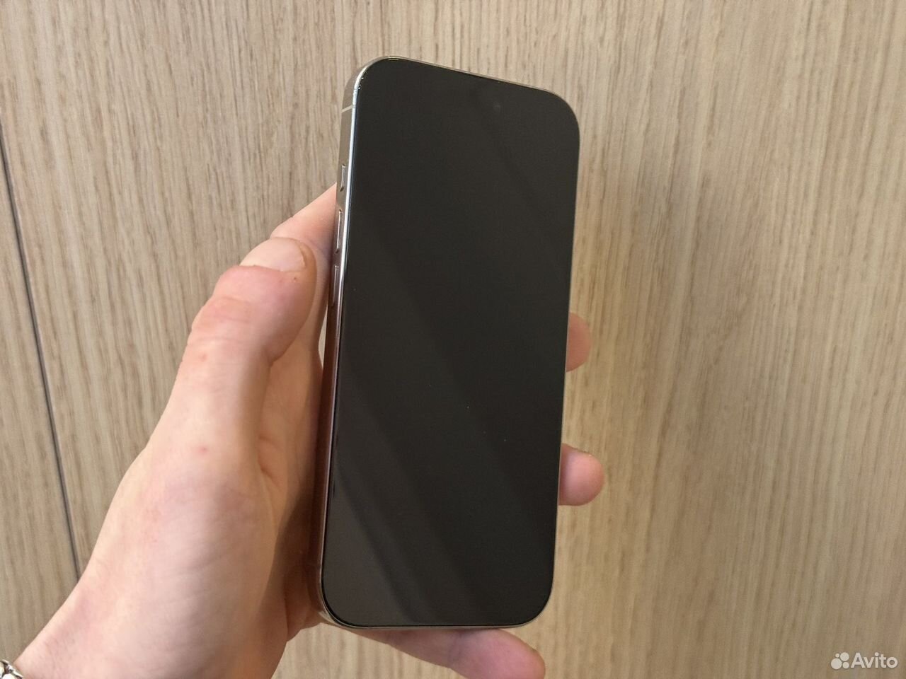 iPhone 16 Pro, 256 ГБ, eSIM, Оренбург