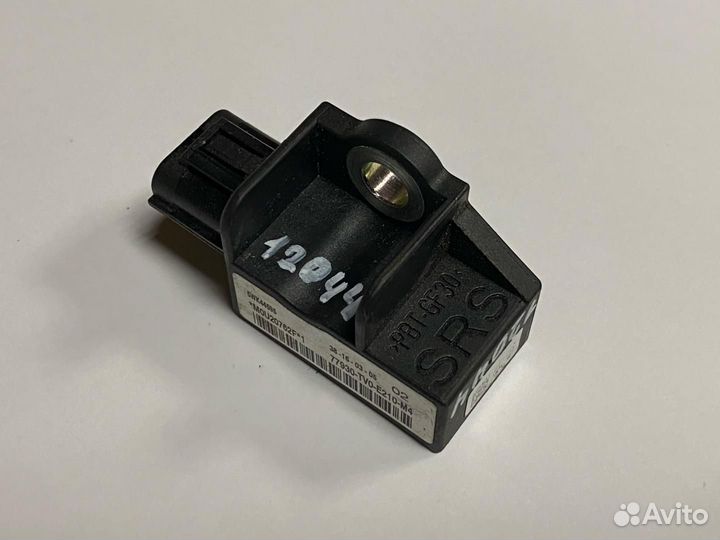 Датчик удара задний правый Honda Civic 9 рест