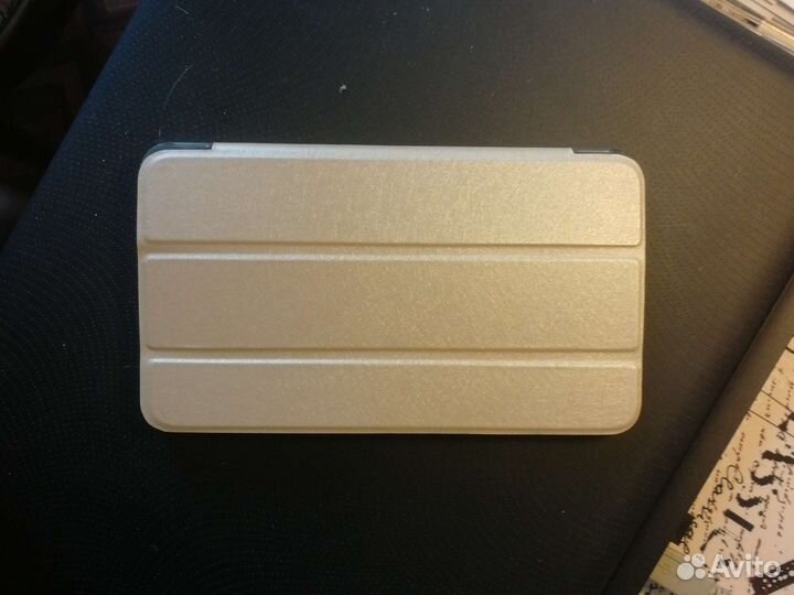 Чехол на планшет новый