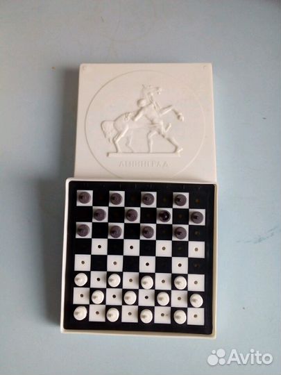 Шахматы, шашки