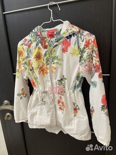 Ветровка для девочки 128