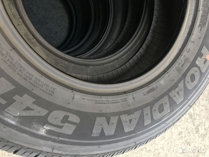 Nexen Roadian 541 225/75 R16 104H