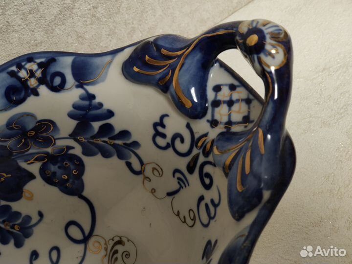 Фруктовница гжель с золотом