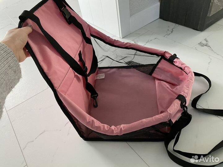 Автомобильное сиденье для животных