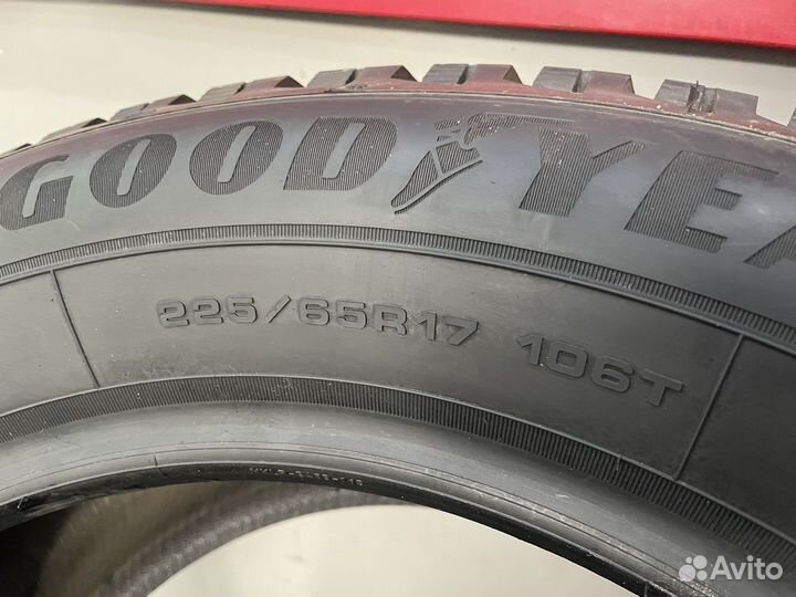 Goodyear UltraGrip Arctic 2 SUV 225/65 R17