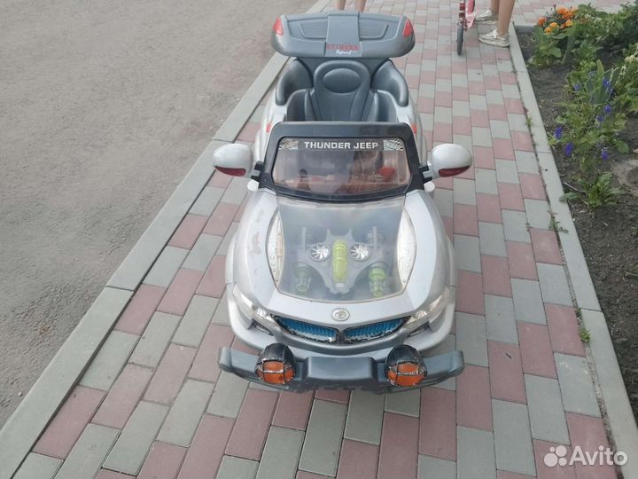 Детский электромобиль бу