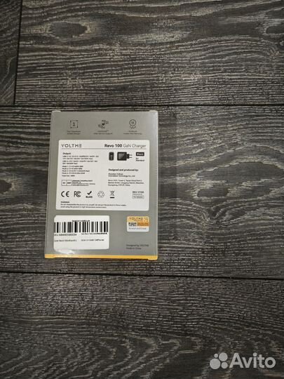 Быстрое зарядное устройство GAN100w voltme (новое)