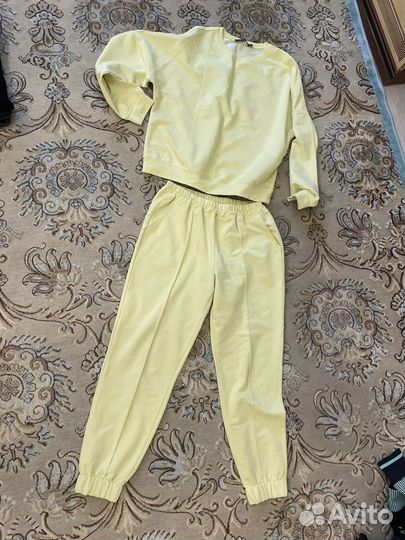 Костюм стильный