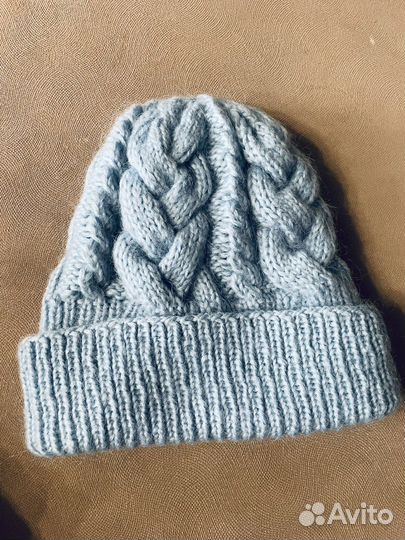 Женская зимняя вязаная шапка бини