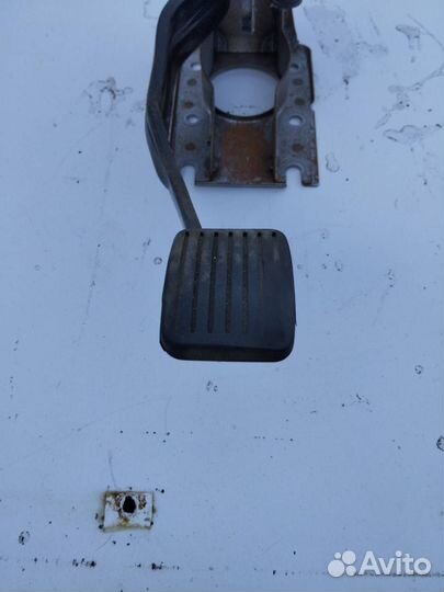 Педаль тормоза Hyundai Getz hyundai