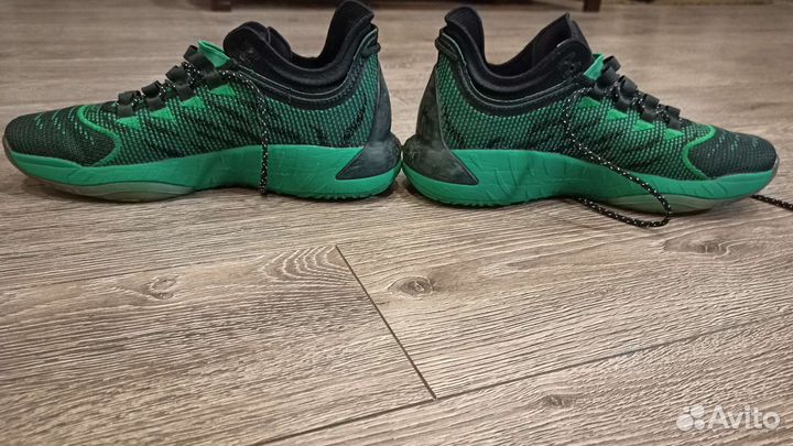 Баскетбольные кроссовки мужские