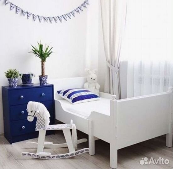 Раздвижная кровать IKEA с матрасом