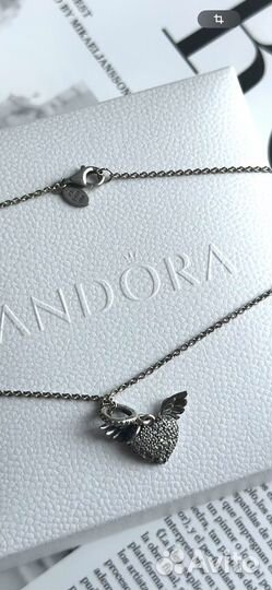 Колье с кулоном пандора 
