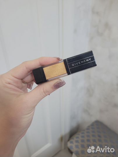 Givenchy жидкие тени