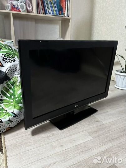 Телевизор LG 32 дюйма