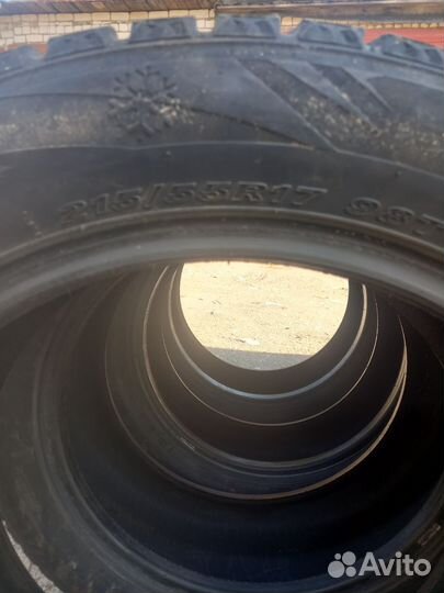 Roadstone Winguard 215/55 R17