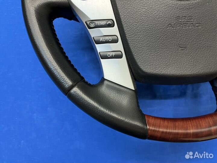 Оригинальный руль с косточкой дерево Toyota Sal