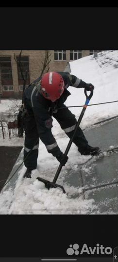 Уборка снега с кровли частных котеджей, домов, дач