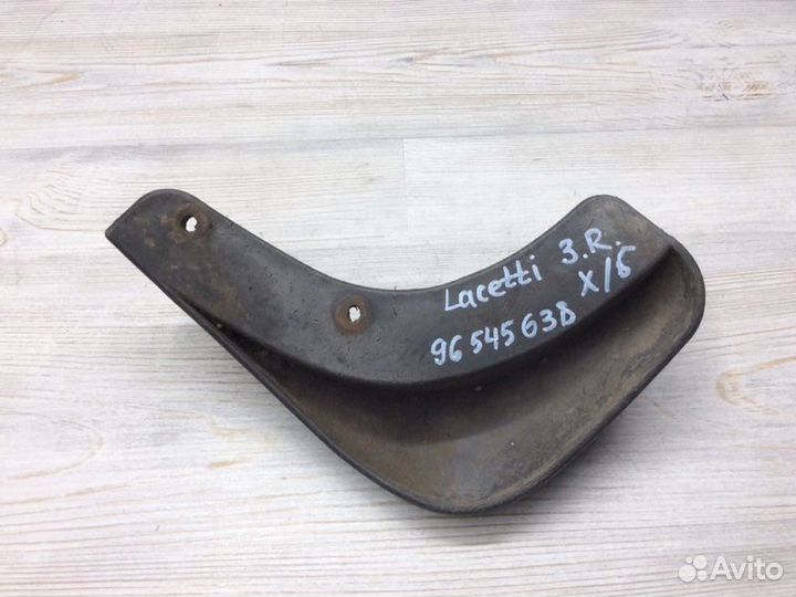 Брызговик задний правый Chevrolet Lacetti хетчбек