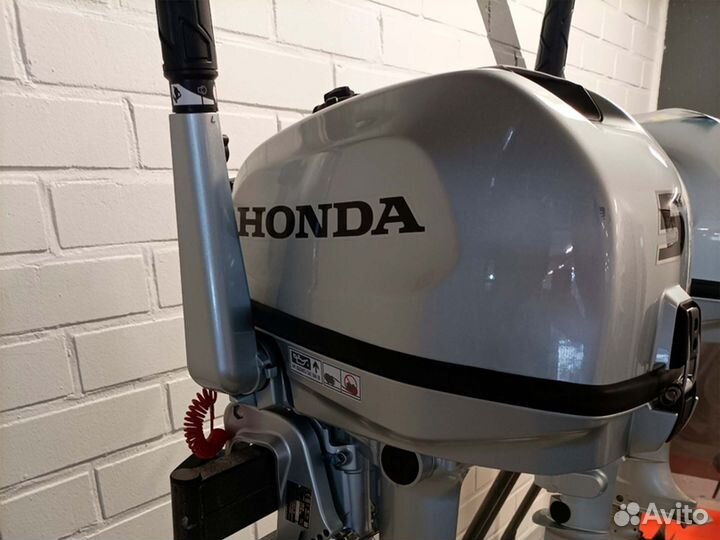 Лодочный мотор Honda BF 5 DH SHU витринный