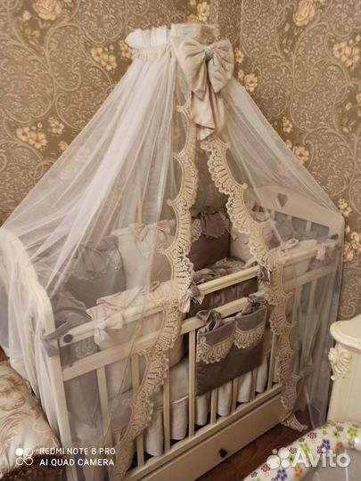 Кровать с балдахином