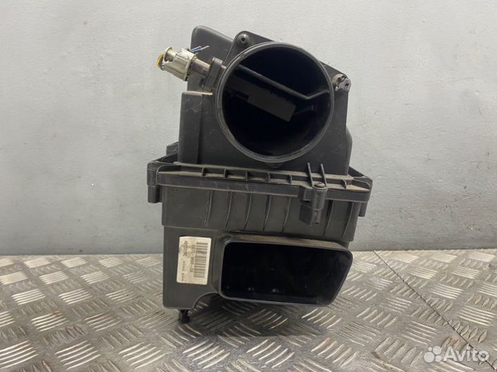 Корпус фильтра Jaguar Xe X760 204PT 2.0