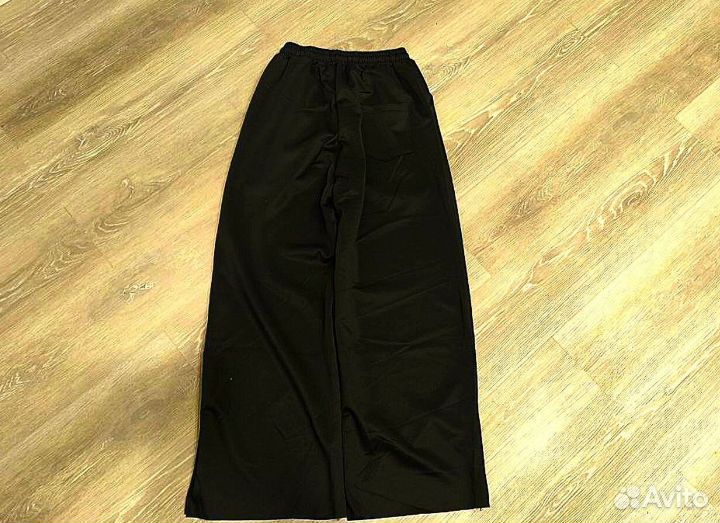 Спортивные штаны