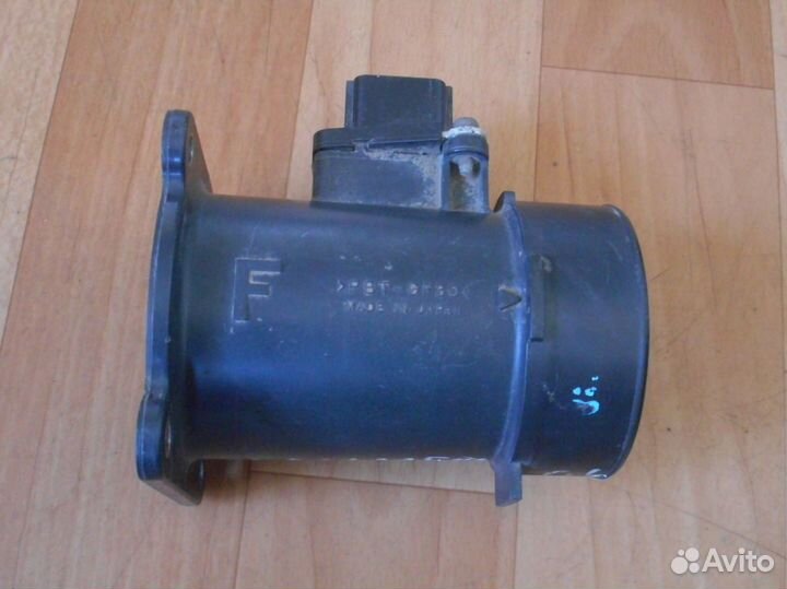 Расходомер воздуха (массметр) Nissan Almera (00-06