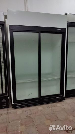 Витринный холодильник