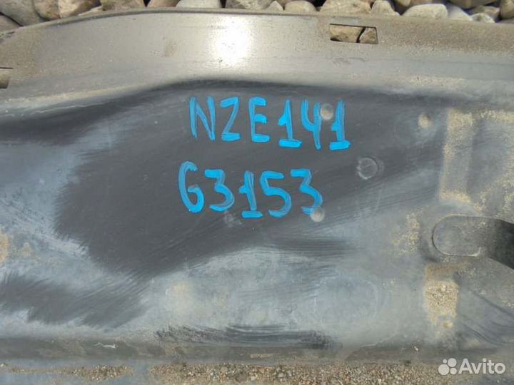 Планка под жабо Toyota Corolla Axio NZE141 1NZ-FE