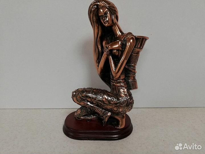 Статуэтка большая фигура 