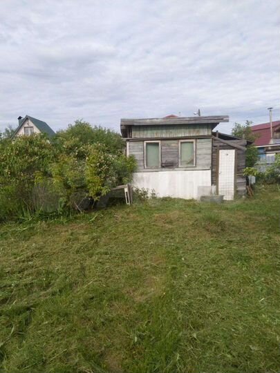 Дача 20 м² на участке 5 сот.