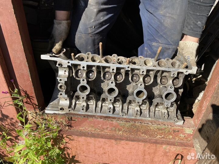 Головы от двигателя Волги