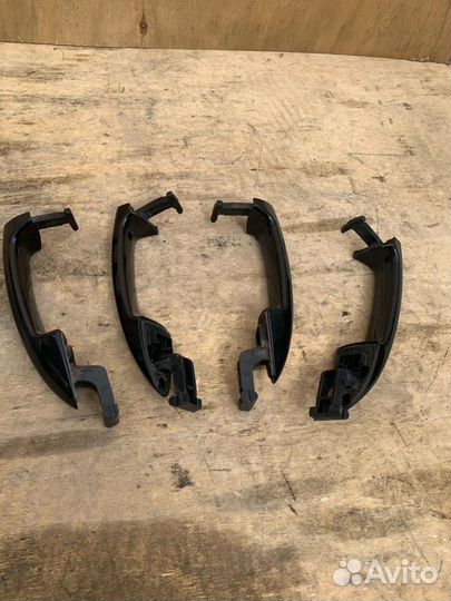 Ручка дверная VW Passat B6,B7