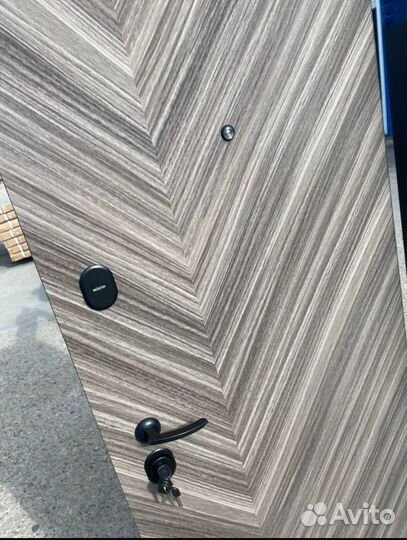 Дверь входная Невада