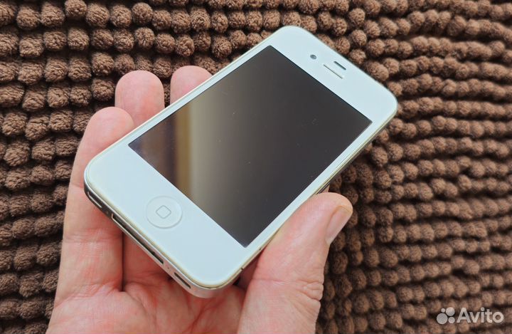 iPhone 4, 16 ГБ