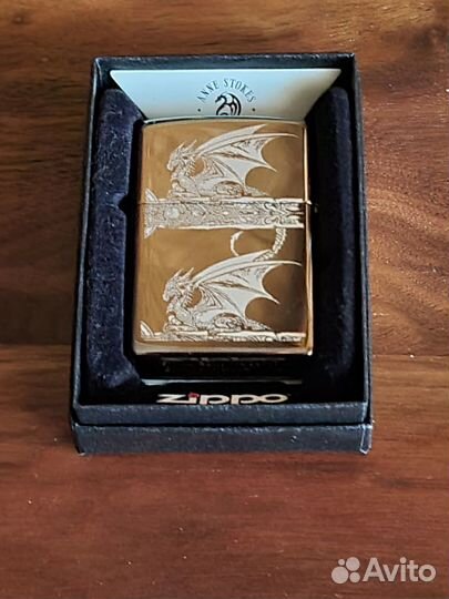 Zippo. Драконы. Anne Stokes. Коллекционная.Новая