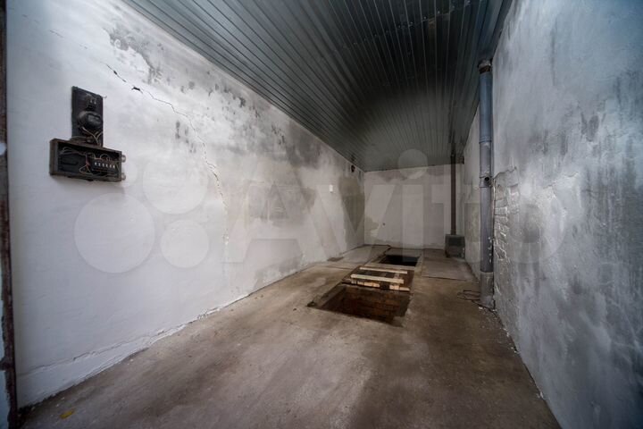 Гараж, > 30 м²