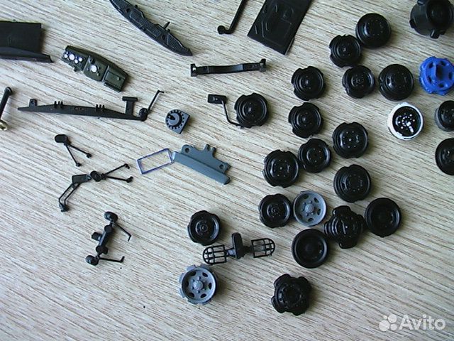 Куча з/ч для моделей 1/43