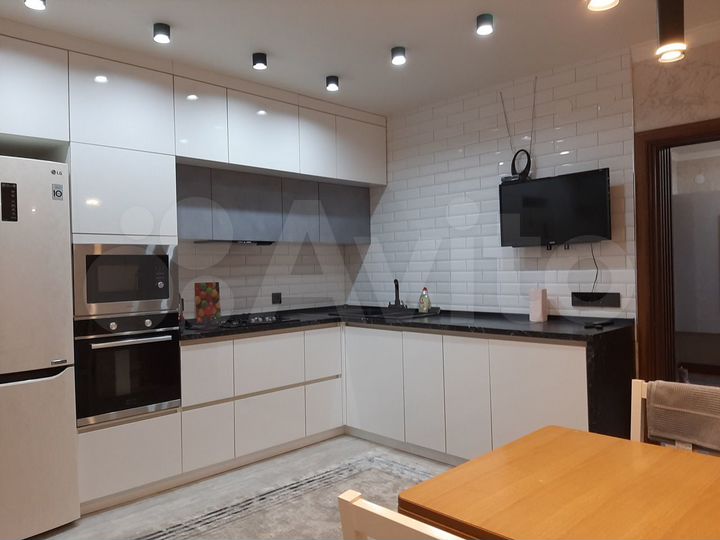 3-к. квартира, 86 м², 1/5 эт.