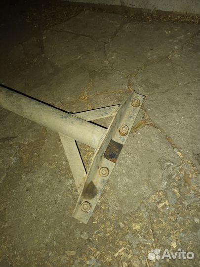 Фаркоп на ваз 2105