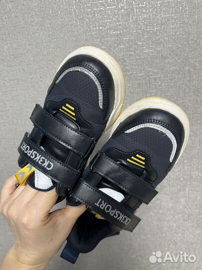 Кроссовки для мальчика 31
